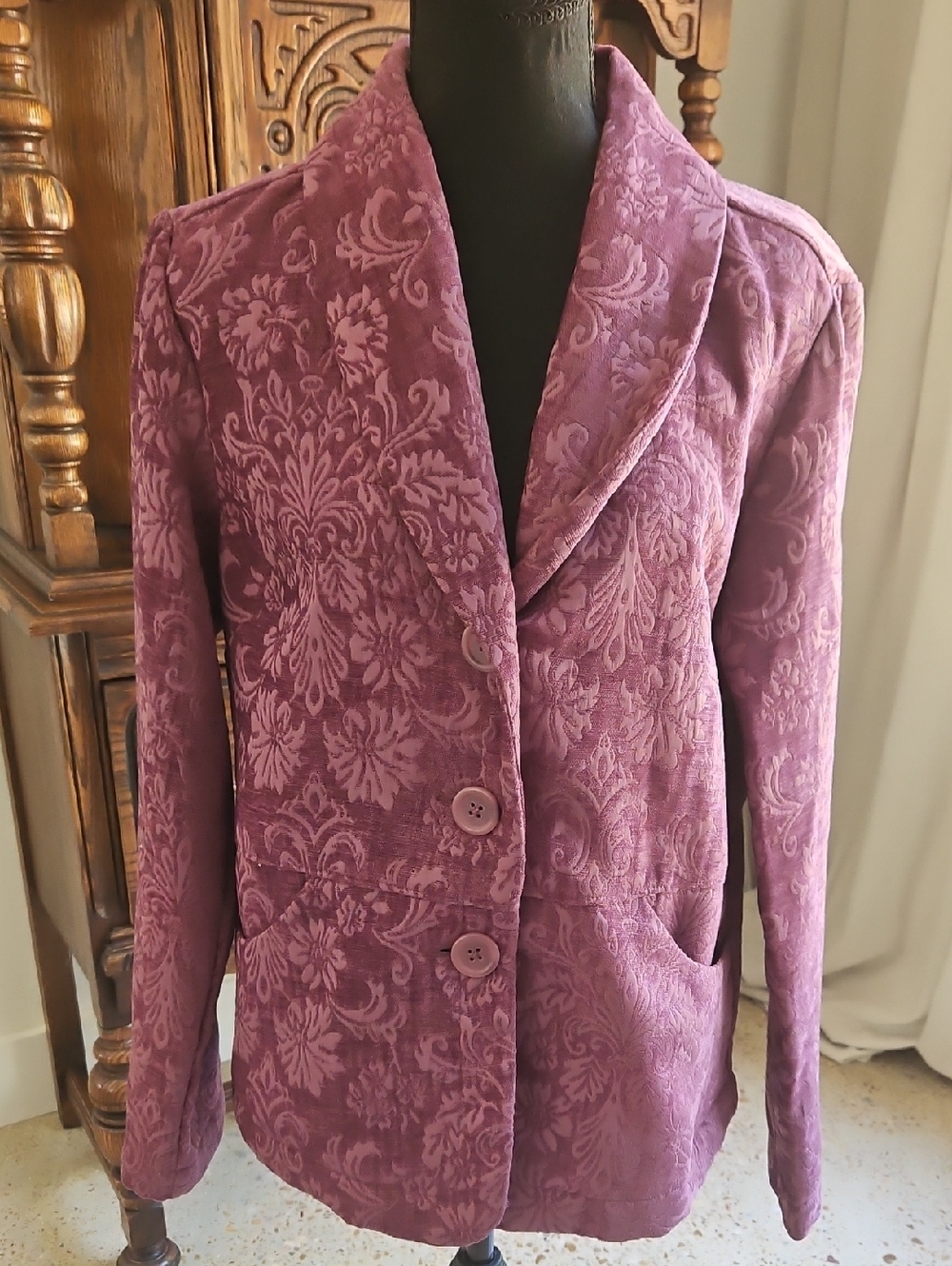 Erika Mauve Patterned Shawl Collar Blazer. Size M